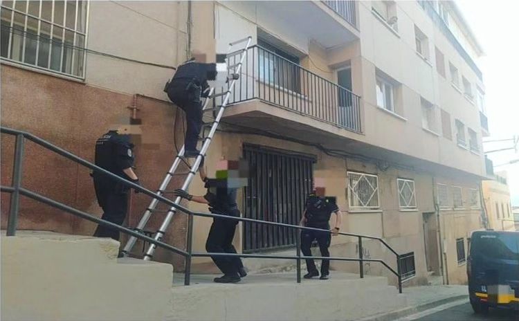 La Policia Local evita dues ocupacions a Santa Coloma